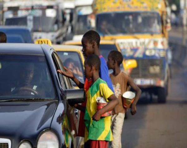 Thú 12: Senegal Chỉ số đau khổ: 51,4% Lạm phát: 3,4% Tỷ lệ thất nghiệp: 48,0%